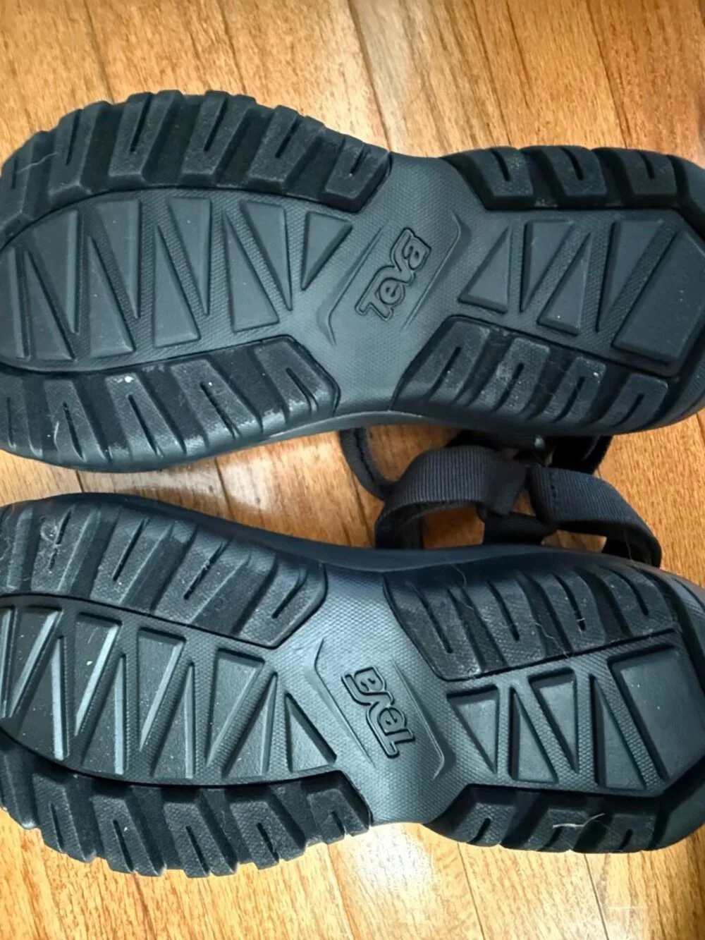 TEVA Women's Hurricane XLT2 Ampsole Sandal Black SZ 11 - Picture 4 of 6